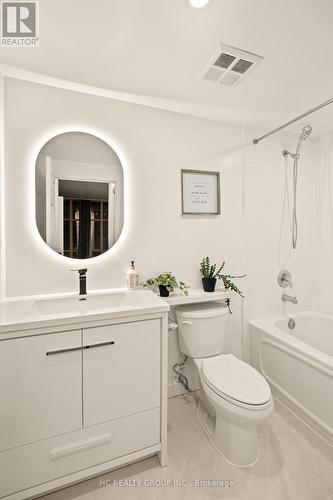 1212 - 35 Mariner Terrace, Toronto, ON - Indoor Photo Showing Bathroom