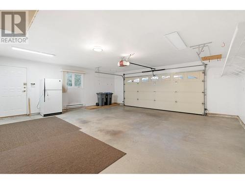 595 Yates Road Unit# 231 Lot# 137, Kelowna, BC - Indoor Photo Showing Garage