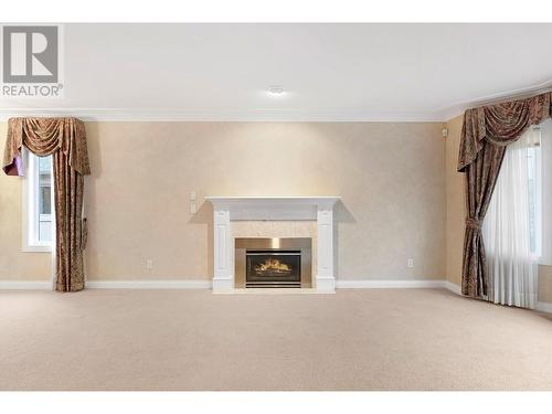 595 Yates Road Unit# 231 Lot# 137, Kelowna, BC - Indoor With Fireplace