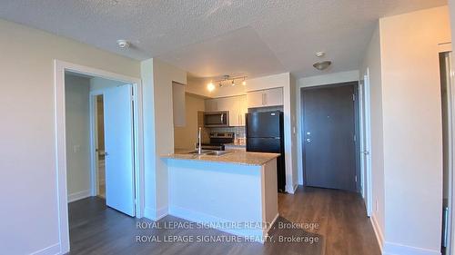 1850-25 Viking Lane, Toronto, ON - Indoor Photo Showing Kitchen With Double Sink