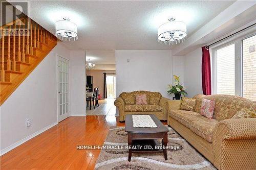 34 Palleschi Drive, Brampton, ON - Indoor Photo Showing Living Room