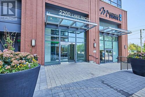 816 - 2200 Lake Shore Boulevard W, Toronto, ON - Outdoor With Balcony