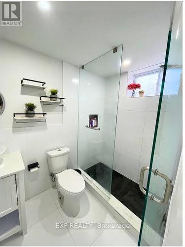 51 Foxwell Street, Toronto, ON - Indoor Photo Showing Bathroom