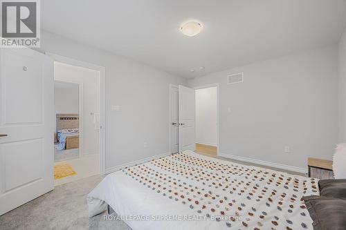 101 Sebastian Street, Blue Mountains, ON - Indoor Photo Showing Bedroom