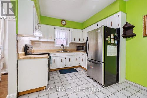 63 Clyde Street, Hamilton, ON - Indoor Photo Showing Kitchen With Double Sink