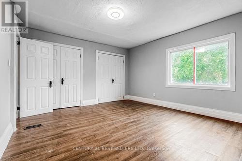 28 Francis Street, Hamilton, ON - Indoor Photo Showing Other Room