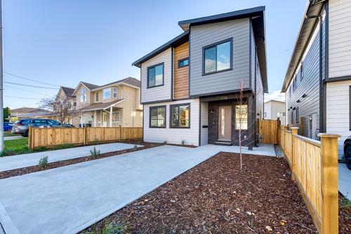 101-1715 Fairford Drive, Penticton, BC - Outdoor