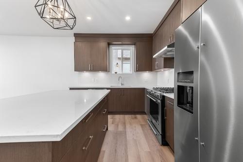 101-1715 Fairford Drive, Penticton, BC - Indoor Photo Showing Kitchen With Stainless Steel Kitchen With Upgraded Kitchen