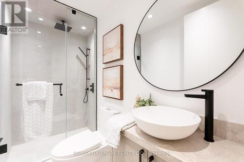 211 Woodycrest Avenue, Toronto, ON - Indoor Photo Showing Bathroom