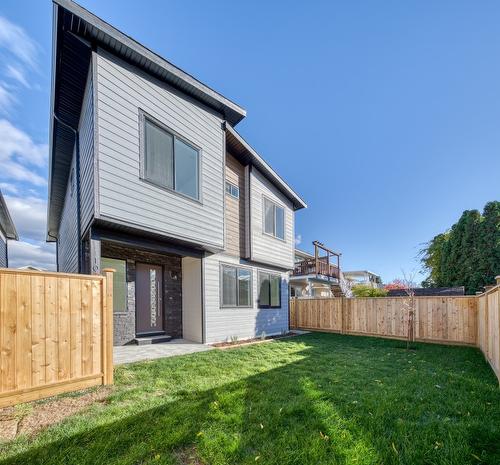 102-1715 Fairford Drive, Penticton, BC - Outdoor