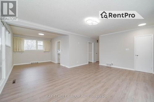 192 Queen Street, Newmarket, ON - Indoor Photo Showing Other Room