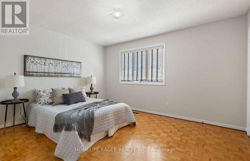 263 Clover Leaf Street, Vaughan, ON - Indoor Photo Showing Bedroom