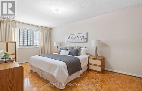 263 Clover Leaf Street, Vaughan, ON - Indoor Photo Showing Bedroom