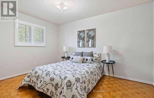 263 Clover Leaf Street, Vaughan, ON - Indoor Photo Showing Bedroom