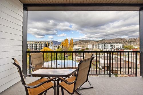 412-660 Cawston Avenue, Kelowna, BC - Outdoor With Exterior