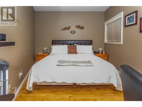 4433 Gordon Drive Unit# 117, Kelowna, BC - Indoor Photo Showing Bedroom