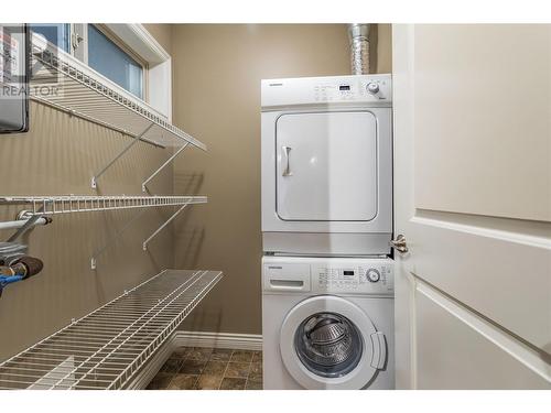 4433 Gordon Drive Unit# 117, Kelowna, BC - Indoor Photo Showing Laundry Room