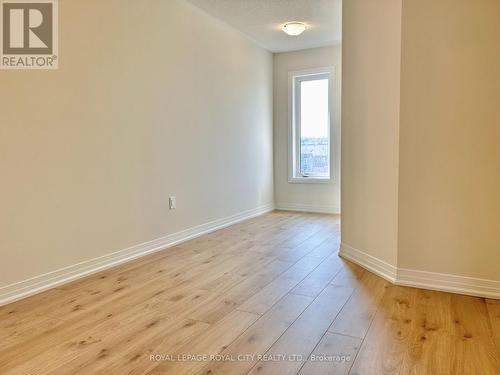 11 Cherry Hill Lane, Barrie, ON - Indoor Photo Showing Other Room