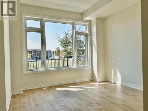 11 Cherry Hill Lane, Barrie, ON - Indoor Photo Showing Other Room