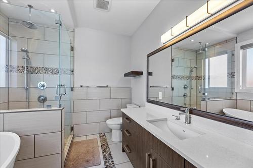 11902 La Costa Lane, Osoyoos, BC - Indoor Photo Showing Bathroom