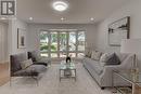 2435 Cyprus Avenue, Burlington, ON  - Indoor Photo Showing Living Room 