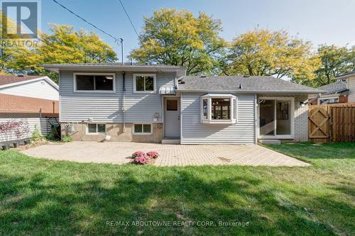 2435 Cyprus Avenue, Burlington, ON - Outdoor