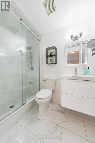 1880 Silverberry Crescent, Mississauga, ON - Indoor Photo Showing Bathroom