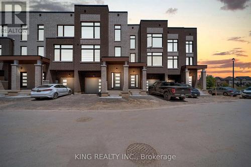 39 Queenpost Drive, Brampton, ON - Outdoor With Facade