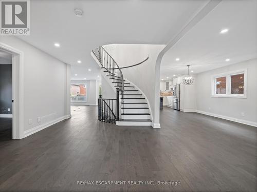 1400 Stationmaster Lane, Oakville, ON - Indoor Photo Showing Other Room