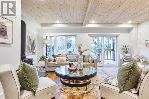 46 Thirty-Sixth Street, Toronto, ON - Indoor Photo Showing Living Room