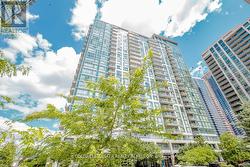 1605 - 339 RATHBURN ROAD W  Mississauga, ON L5B 0K6