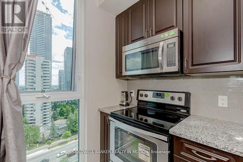 1605 - 339 Rathburn Road W, Mississauga, ON - Indoor Photo Showing Kitchen