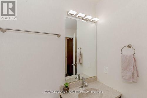 1605 - 339 Rathburn Road W, Mississauga, ON -  Photo Showing Bathroom