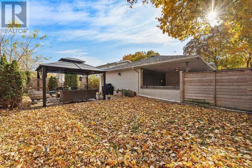 2 Ashmount Crescent, Toronto, ON - Outdoor