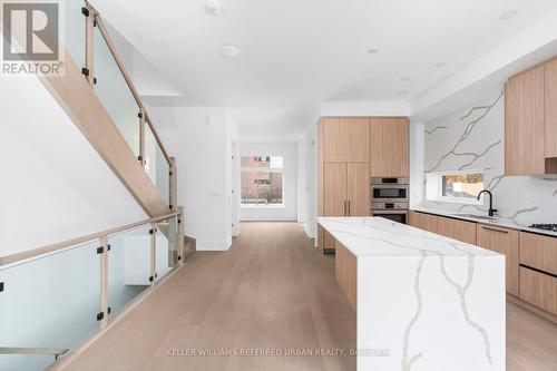 20 - 15 Lou Parsons Way, Mississauga, ON - Indoor Photo Showing Kitchen