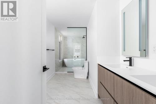 20 - 15 Lou Parsons Way, Mississauga, ON - Indoor Photo Showing Bathroom