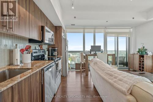 1509 - 55 Speers Road, Oakville, ON - Indoor Photo Showing Kitchen