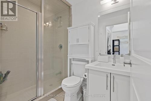 1509 - 55 Speers Road, Oakville, ON - Indoor Photo Showing Bathroom