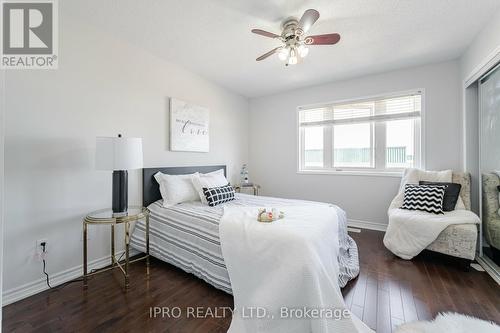 3356 Redpath Circle, Mississauga, ON - Indoor Photo Showing Bedroom