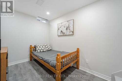 3356 Redpath Circle, Mississauga, ON - Indoor Photo Showing Bedroom