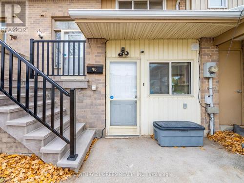 40 Primrose Crescent, Brampton, ON - Outdoor