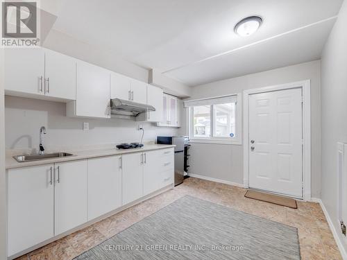 40 Primrose Crescent, Brampton, ON - Indoor Photo Showing Kitchen