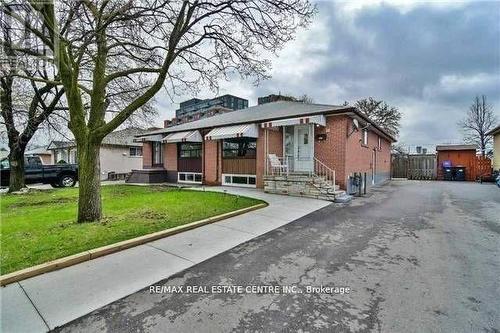 Upper - 23 Avondale Boulevard, Brampton, ON - Outdoor With Deck Patio Veranda