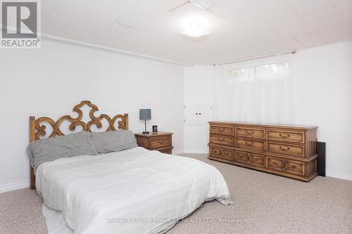 8 Roselyn Court, Kawartha Lakes (Lindsay), ON - Indoor Photo Showing Bedroom