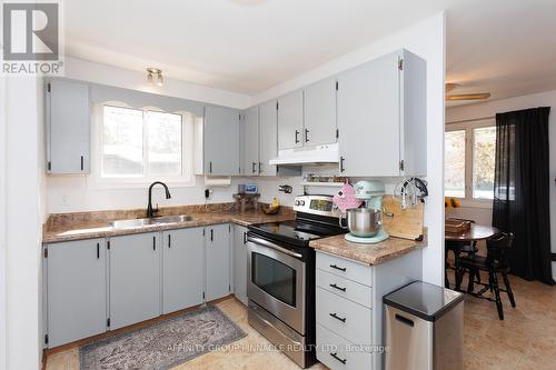 8 Roselyn Court, Kawartha Lakes (Lindsay), ON - Indoor Photo Showing Kitchen With Double Sink