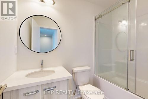 1331 Kaniv Street, Oakville, ON - Indoor Photo Showing Bathroom