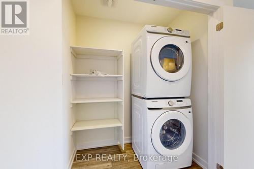 1331 Kaniv Street, Oakville, ON - Indoor Photo Showing Laundry Room