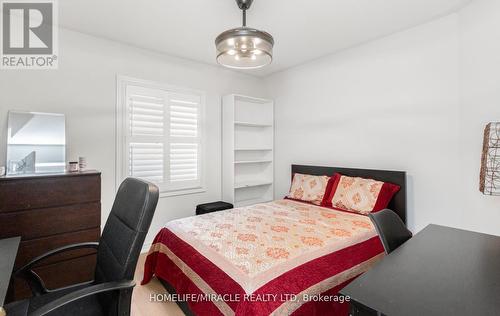 452 Nairn Circle, Milton, ON - Indoor Photo Showing Bedroom