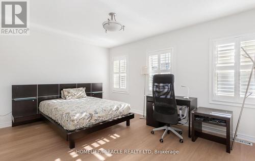 452 Nairn Circle, Milton, ON - Indoor Photo Showing Bedroom