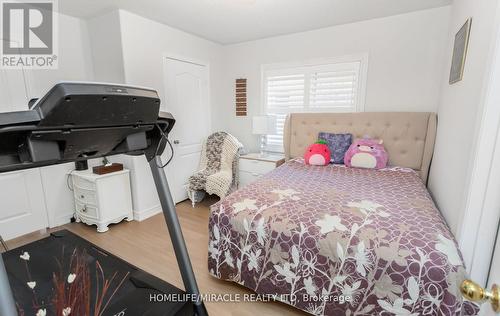 452 Nairn Circle, Milton, ON - Indoor Photo Showing Bedroom